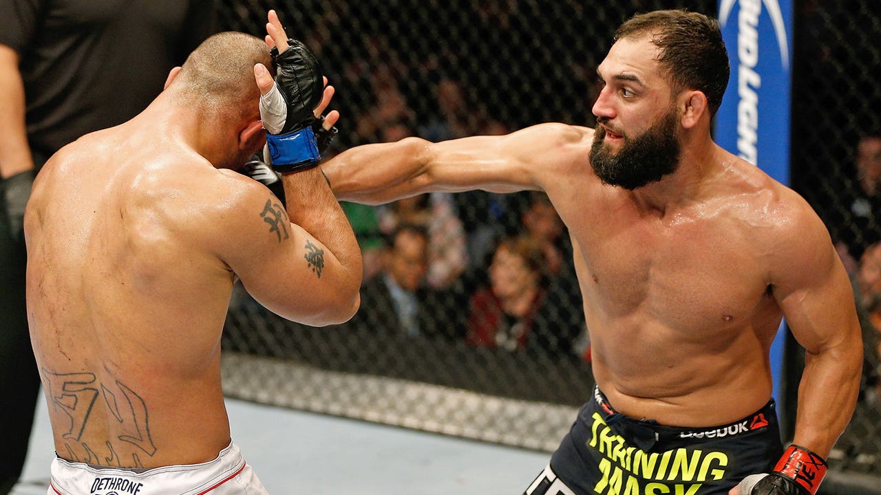 Johny Hendricks wanted to keep arm injury secret, refused to see doctor before fight